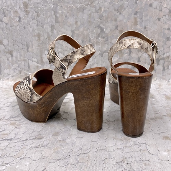 Steve Madden “Lulla” - Picture 8 of 16